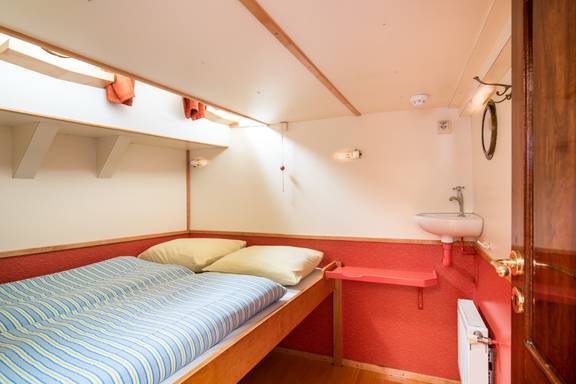 Tweepersoonshut met stapelbed op de Bonnefooi