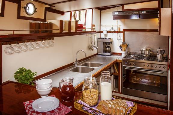 BootBootBoot Klipper Lauwerszee kombuis keuken Kombüse Küche