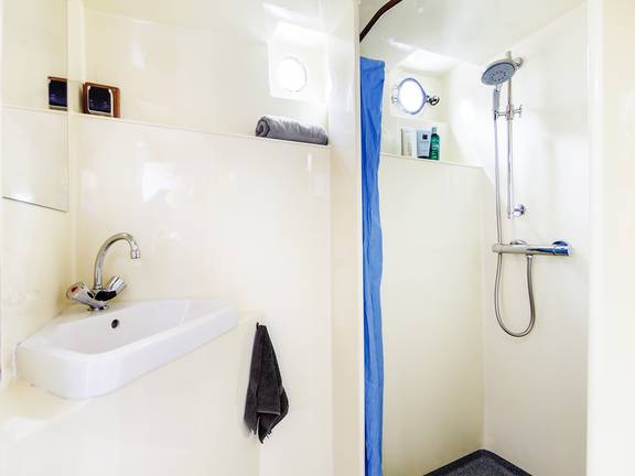 BootBootBoot Klipper Lauwerszee badkamer douche Dusche sanitair