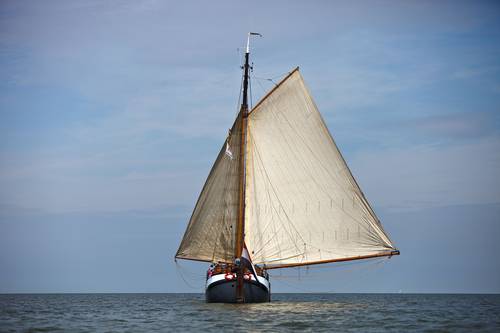 BootBootBoot Selene onder zeil