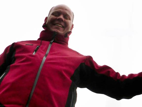 Schipper Richard Koreneef aan boord van de Sybaris