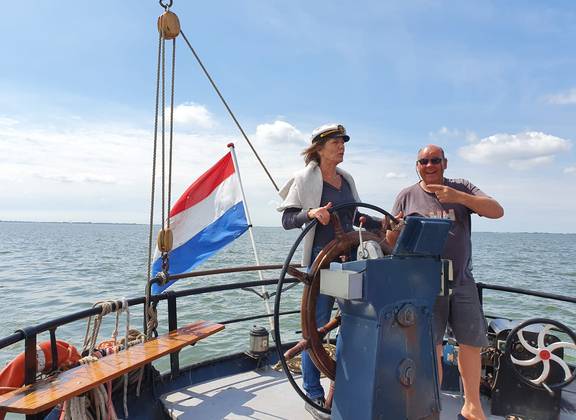 Sybaris-Elly-aan het roer-familiereis